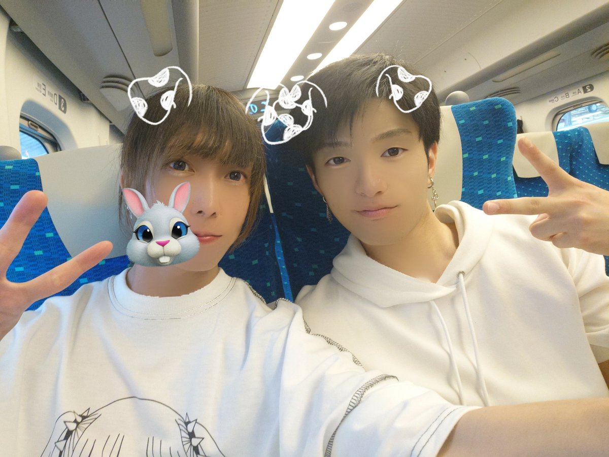 キスマだらけでSurfに参加したやつです🤣
いい出会いが沢山あって楽しかったー
最後はゆぎはちゃんと帰るよ〜

<a href="/flk_3ym8/">紫月 結由姫(ゆっき)🥞</a>