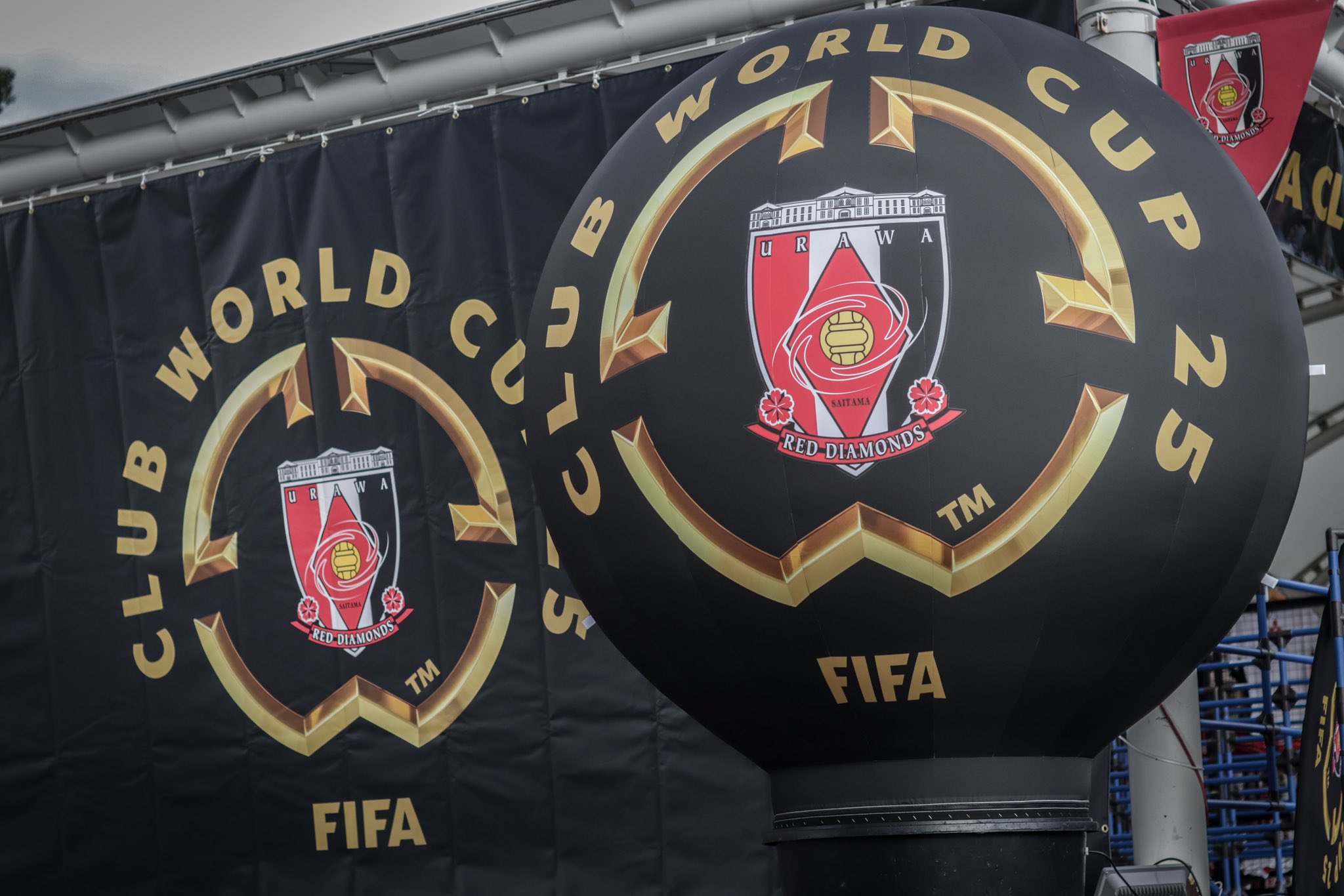 クラブワールドカップ2025記念マフラー　浦和レッズ FIFAクラブワールドカップ2025 グッズ | 浦和レッドダイヤモンズ