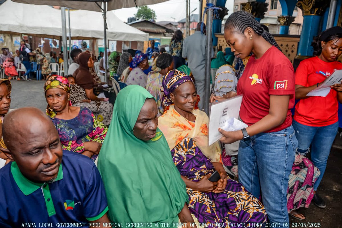 LagHDistrict04's tweet photo. Health District IV: Apapa LGA extends Medical Outreach to Residents of Ijora Oloye.
The Port city council, Apapa local government area, has extended free medical services to ljora Oloye residents, at the Oba ljora and lganmu kingdom palace, recently in Lagos.
#hdiv
#phcb https://t.co/IJdi4QWjr7