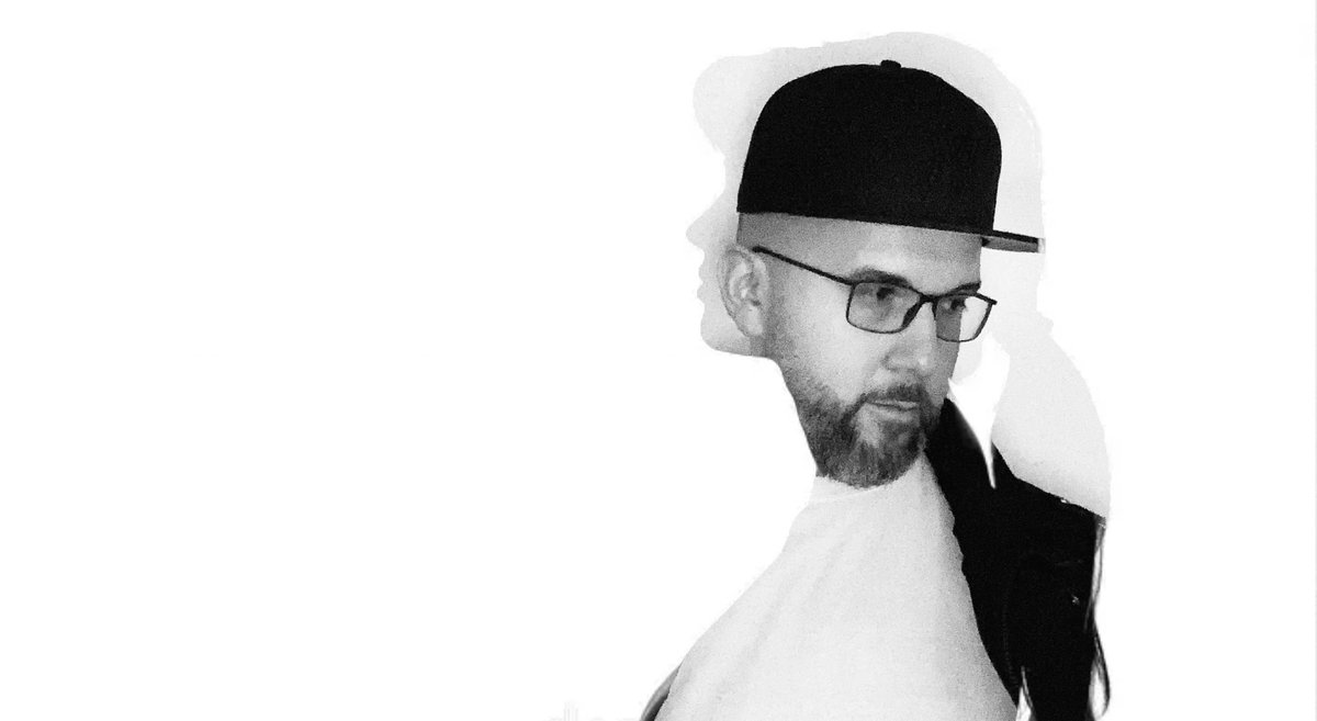 You can put,
All your effort,
In trying to make,
Someone happy,
But there comes a time,
When we become,
Tired,
Of trying to fill,
A bucket,
That is leaking,
From the inside…

By Jonathan Marzan
______
#Poetry #SpokenWord #Photography