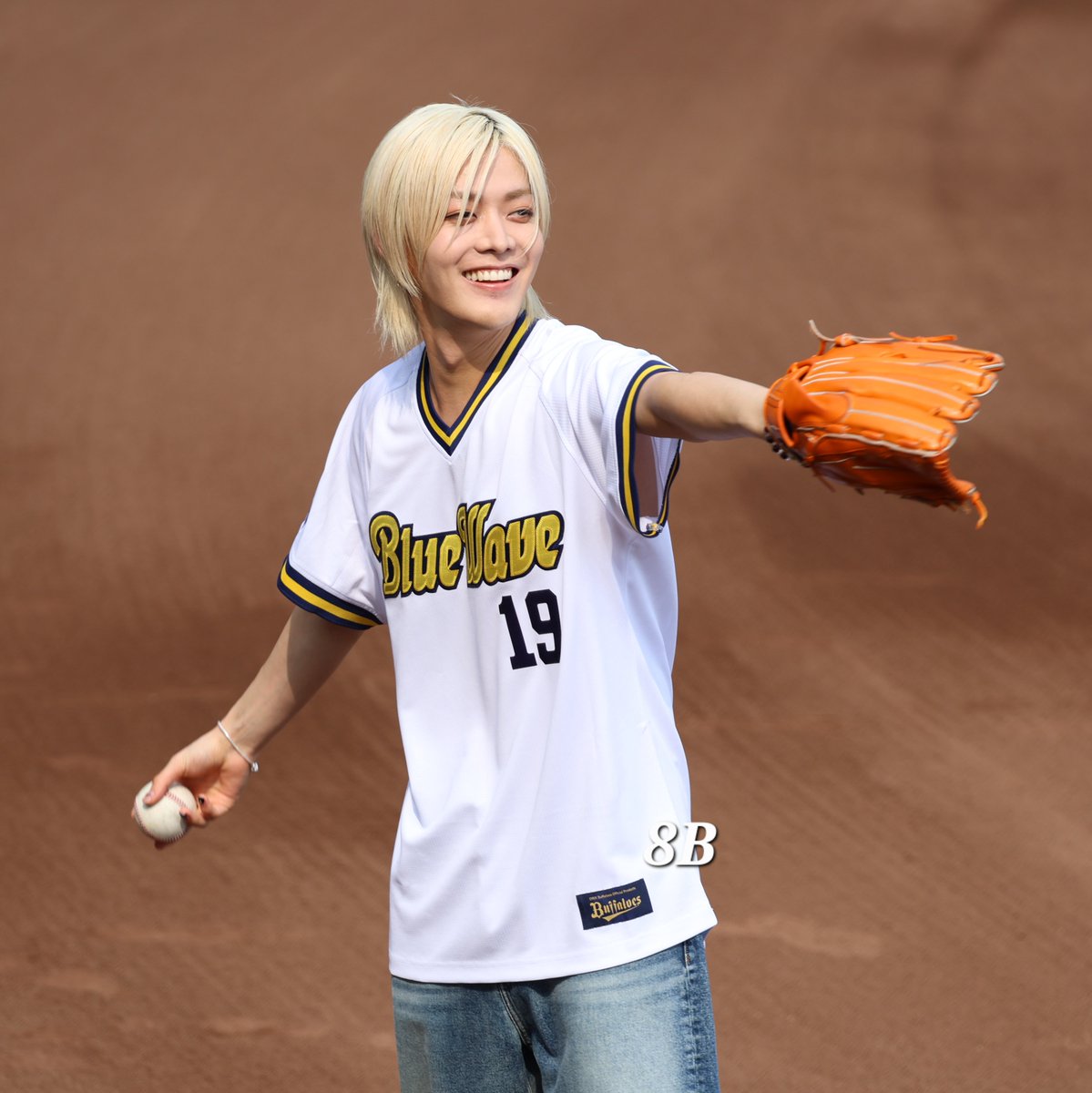 8B951026's tweet photo. 250601 시구식

🥰🥰🥰🥰🤏🤏🤏🤏 

#YUTA
#유타
#유타시구
#中本悠太  #nct127
#YUTAPitchKobe2025
#つながる韓国 https://t.co/6tlaf9DXws