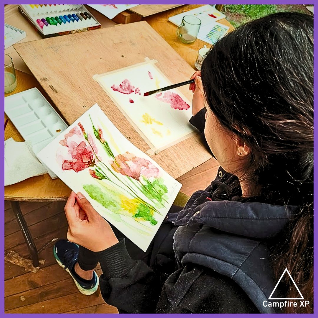 campfire_xp's tweet image. Bluebells, cowslips, campion, vetch... A guided wildflower walk inspired guests' beautiful watercolour creations at our May event, featuring nature-focused artist Hildagard Carr 🎨🖌
#nature #workshop #oxfordshire #cotswolds #outdoor #activity #swerford #chippingnorton #uk