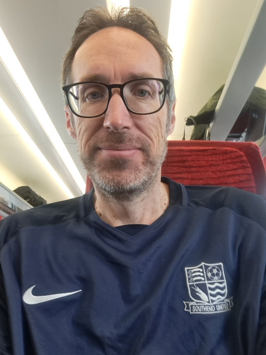 LongWeekenders's tweet photo. @CJPhillips1982 On train from Leeds #UpTheBlues https://t.co/J8q3Bhyhs6