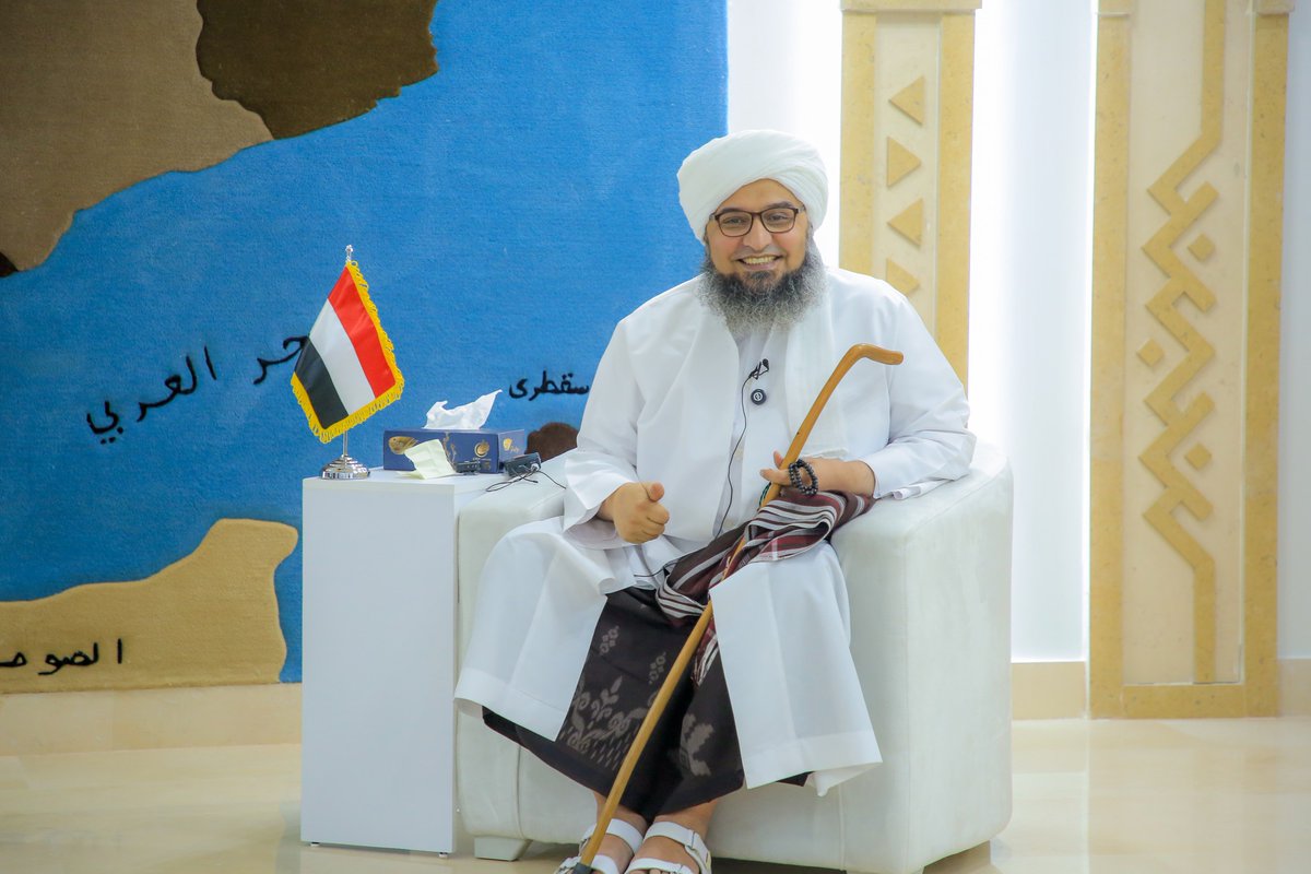 tabahfoundation's tweet photo. من أرض الحكمة إلى آفاق النهضة
ندوة فكرية في السفارة اليمنية بالقاهرة تبحث دور القيم الدينية في بناء الأوطان https://t.co/1TPlmZT2Ny