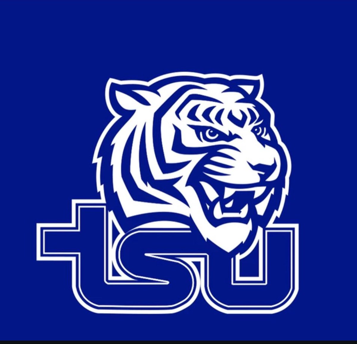 After a great conversation I am blessed to receive an offer from Tennessee state university <a href="/CoachMashack/">Kevin Mashack</a> <a href="/smsbacademy/">SoundMind SoundBody®</a> <a href="/Donfellows2/">Don Fellows</a> <a href="/CoachBlackwell_/">Curtis Blackwell II</a> <a href="/alex_pallone/">Alex Pallone</a> <a href="/247recruiting/">247Sports Recruiting</a> <a href="/AllenTrieu/">Allen Trieu</a>