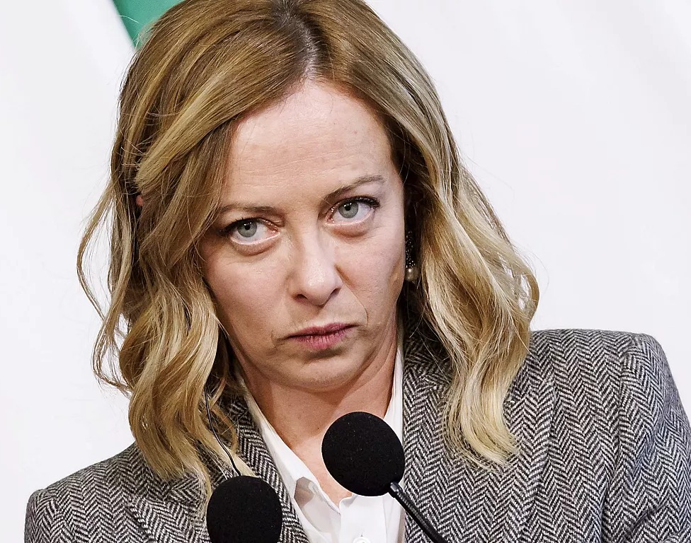 leo_cecchi91's tweet image. Io a Giorgia Meloni voglio chiedere una cosa sola. 
Da cittadino della Repubblica e quindi da individuo, volente o nolente, rappresentato da lei, che è Presidente del Consiglio.

L’8 e 9 giugno, cosa farà?

Perché non ha detto nulla. Se andrà al mare, se andrà a votare, se voterà…