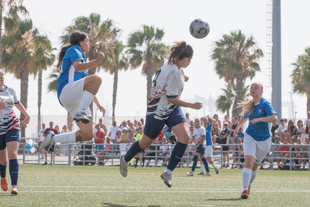 ⏸️ ¡Descanso! 

0️⃣ Ciudad de Cádiz 
0️⃣ #SFCDFemenino 

¡Quedan 45 minutos para ser campeonas! ¡Vamos!