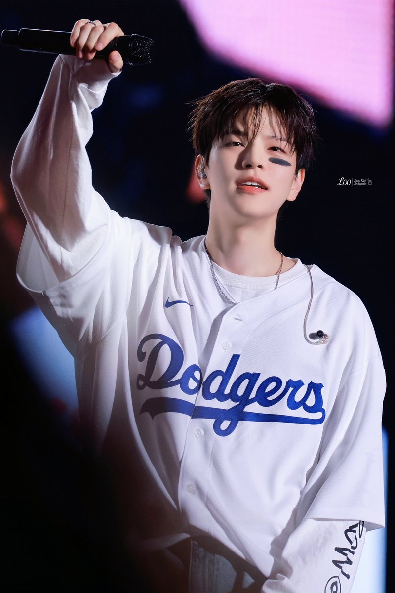 L00_SeungMin922's tweet photo. 250531

#승민 #김승민 #Seungmin #스트레이키즈 #StrayKids #dominATE_LosAngeles https://t.co/HRRL1EeUjJ