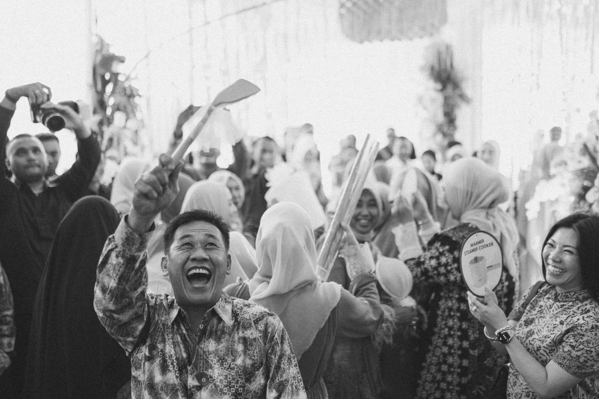 govoes's tweet photo. sebagai fotografer, daripada mengoleksi barang, aku lebih suka mengoleksi momen. https://t.co/ARWWFGdHr2