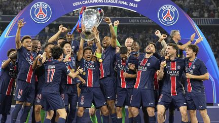 choapuech's tweet photo. Et de 2 ! 👀🔵🔴🥹 https://t.co/fPa7Hkd8iC