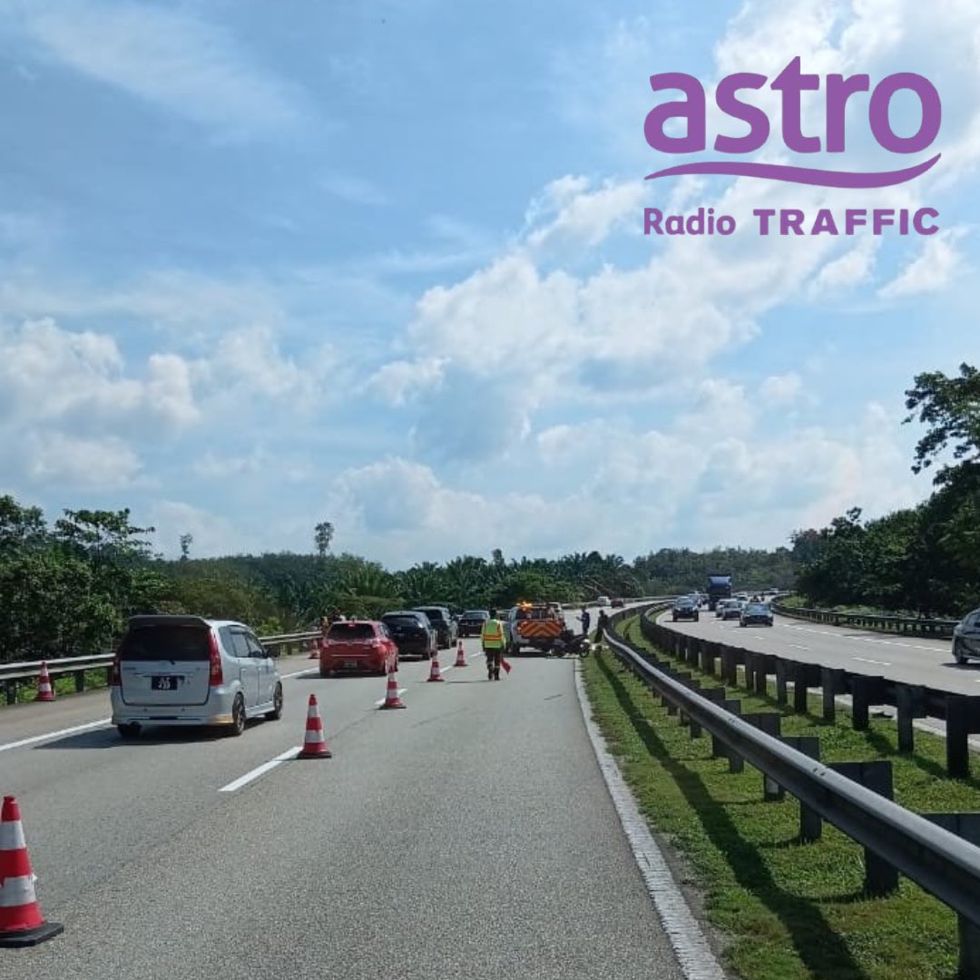 Astro Radio Traffic (@astrotraffic) on Twitter photo Laporan trafik semasa (1/6/2025 | 5.54PM)
#n9tu LPT 1: Sesak dari Gambang ke Sri Jaya disebabkan ada kemalangan di KM201.5 yang menghalang lorong kanan.
📷 <a href="/LPTTrafik/">Lebuhraya Pantai Timur Fasa 1 (AFA PRIME Berhad)</a> Laporan trafik semasa (1/6/2025 | 5.54PM)
#n9tu LPT 1: Sesak dari Gambang ke Sri Jaya disebabkan ada kemalangan di KM201.5 yang menghalang lorong kanan.
📷 <a href="/LPTTrafik/">Lebuhraya Pantai Timur Fasa 1 (AFA PRIME Berhad)</a>