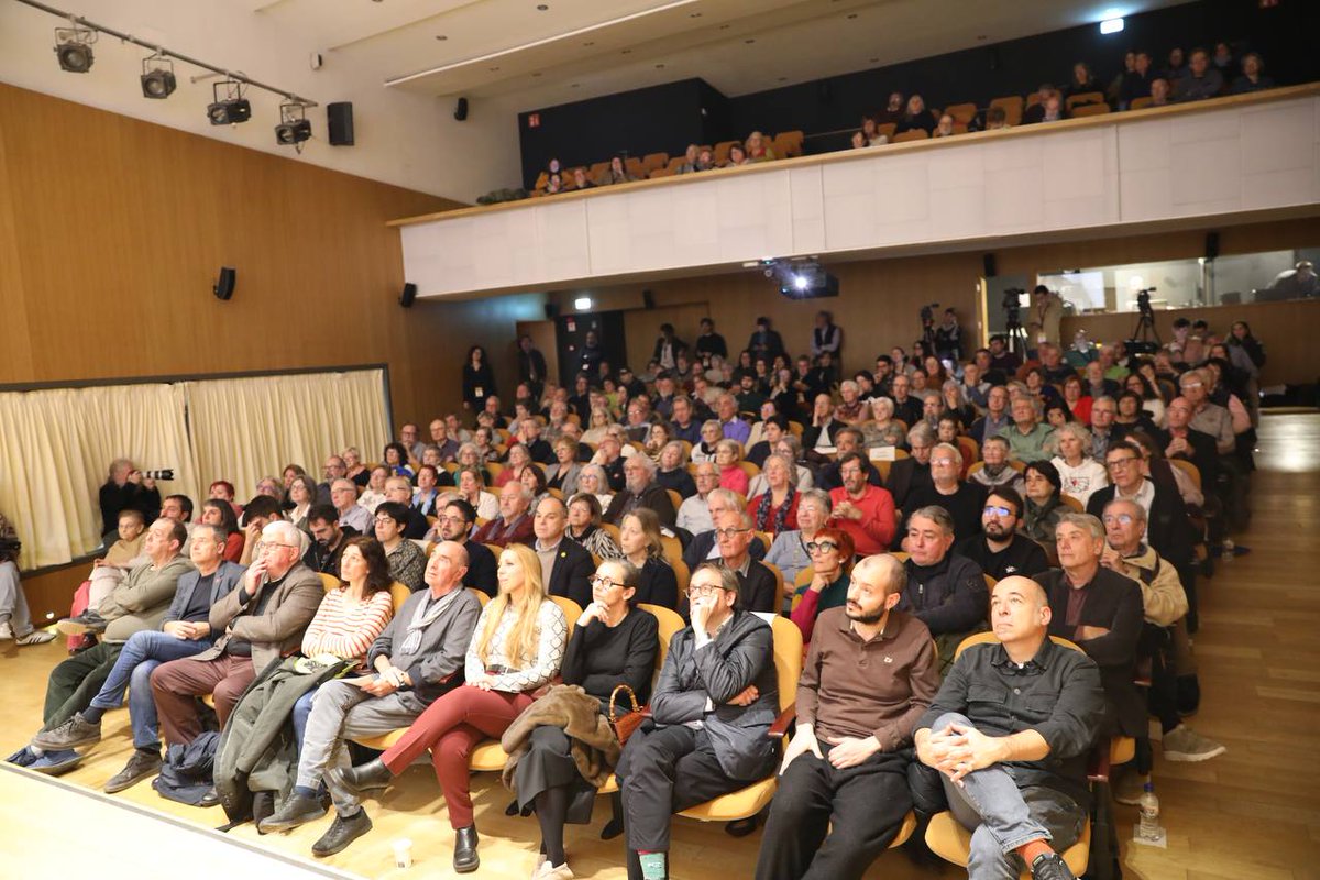 Lluís Llach tweet media