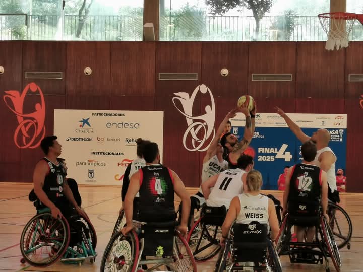 OTRA VEZ EN EL PODIUM
Biaideak acaba tercero en la liga tras vencer a UCAM en la final de consolación (74-63). Una temporada más nos subimos al cajón.