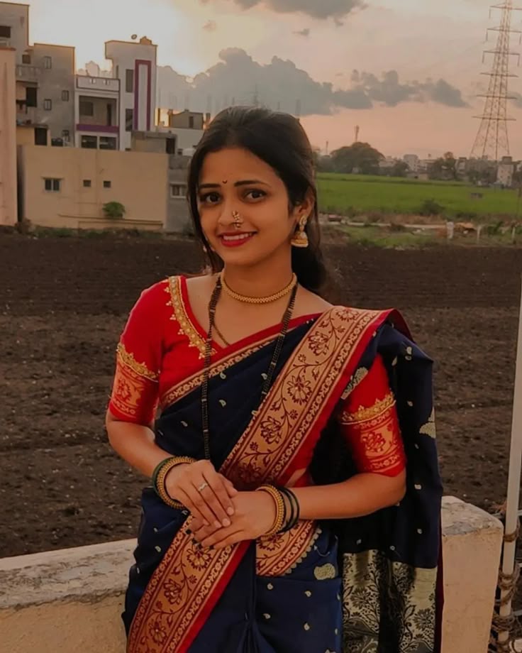 आजकल की  महिलाओं को भी झटका सहन करने वाली होनी चाहिए, अन्यथा पुरुष झटके देने में कोई कसर नहीं छोड़ते हैं।🍌🔥