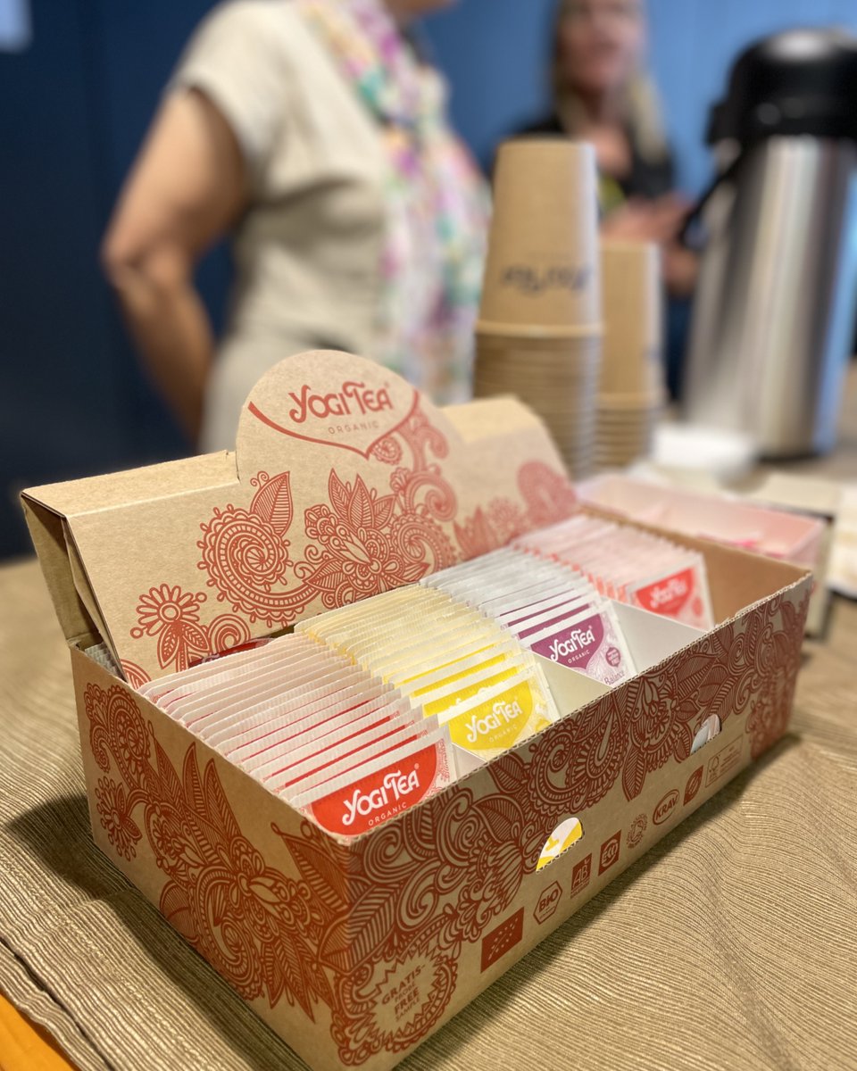 🫖 Tea Break con alma y sabor.

@practitioners_register y <a href="/yogiteaeurope/">YOGI TEA</a> nos regalan un momento de pausa consciente en el #CongresoFEMTCI.

🌿 Aroma, energía y bienestar para recargar el cuerpo y la mente.

#YogiTea #MTCI #BienestarNatural #PractitionersRegister