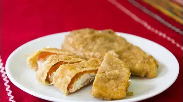 הפעלת שבועות:

מה המאכל החלבי האהוב עליכם? 
שלי - שניצל פלפל קלוי ממולא בגבינה מבית ספתא