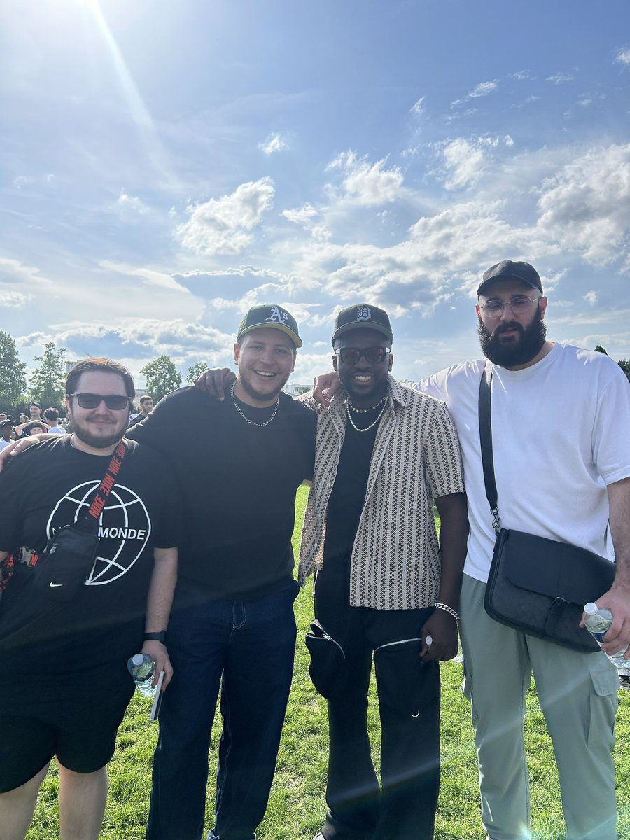 Mes beatmakers pref et moi 
<a href="/phobosmuygrande/">PHOBOS</a> <a href="/_keskia/">Keskia</a> <a href="/Bigbou_Prod/">Bigbou</a> 🫂