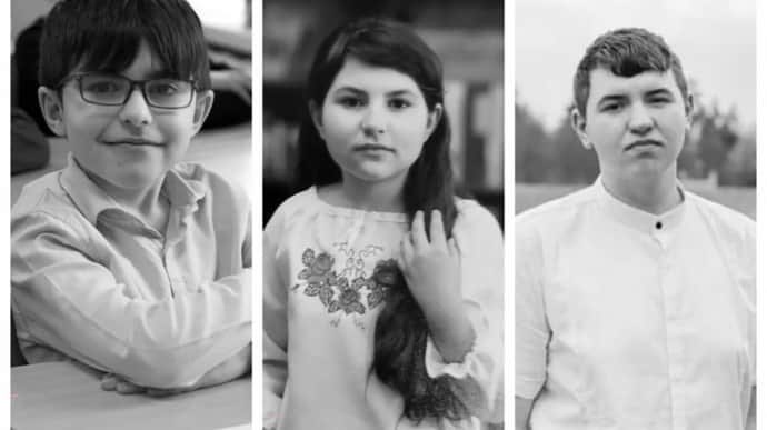 AmourskyCyrille's tweet photo. @Poulin2012 ^ Vous voyez ? Ça, c’est un pro-russe.

Pas un mot sur les centaines de frappes de ce soir en Ukraine.

Pas un mot sur les enfants tués à Jytomyr.

En revanche, il s’indigne quand LES MÊMES ÉQUIPEMENTS MILITAIRES UTILISÉS POUR TUER DES UKRAINIENS SONT DÉTRUITS.

Vous êtes à vomir https://t.co/OwXQ1i3DBA