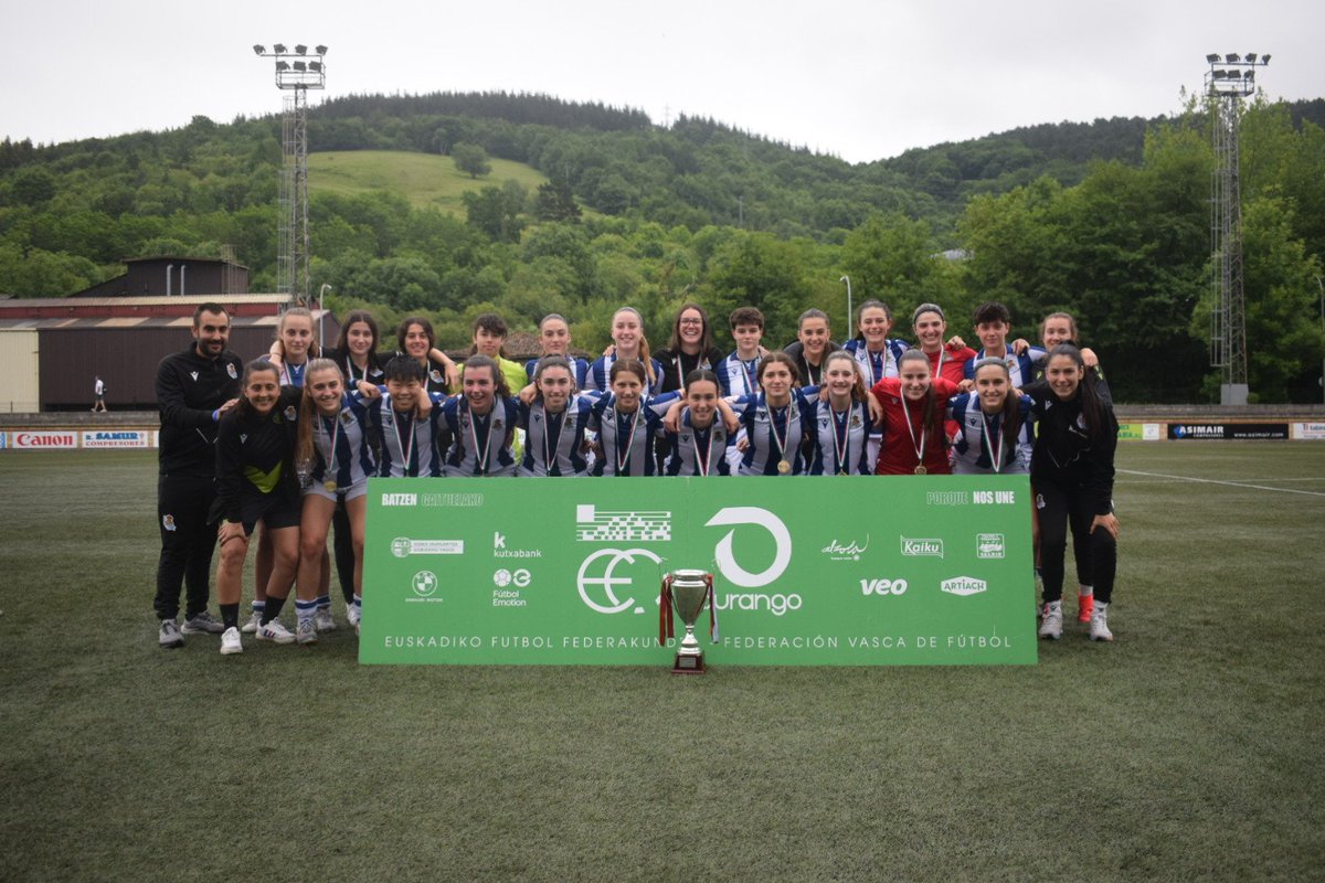 Finaal 

<a href="/cdelorrio00/">cdelorrio</a> 0️⃣ - 1️⃣ <a href="/RealSociedadFEM/">Real Sociedad Femenino</a> C

Un solitario tanto de Irune Casamayor da el triunfo al filial.

Las txuri-urdin se coronan campeonas de Copa y logran el doblete.

Zorionak!