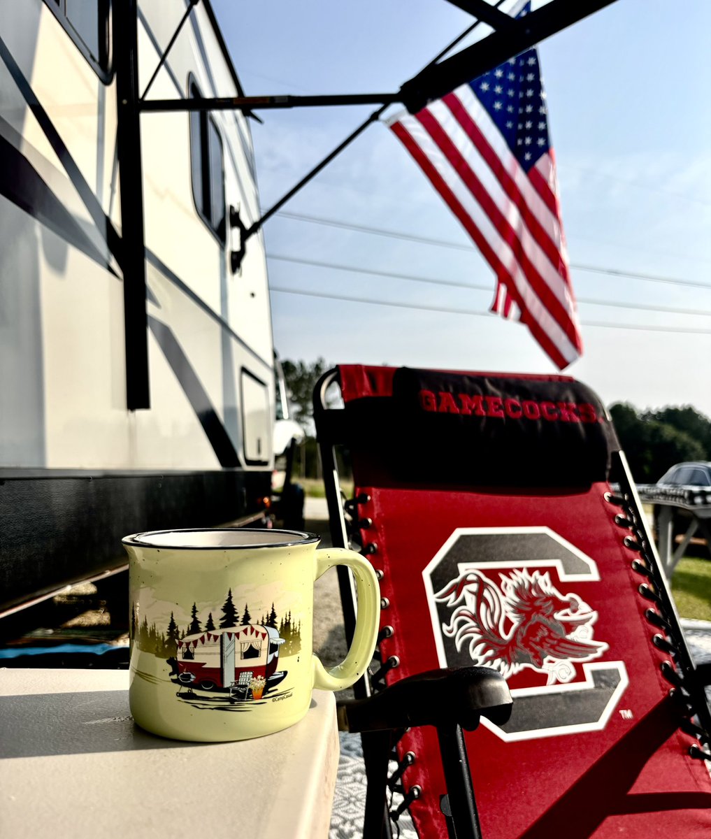 OneHolyMan's tweet image. Morning! #Lakelife #Lakekeowee #SouthCarolina #Gamecocks