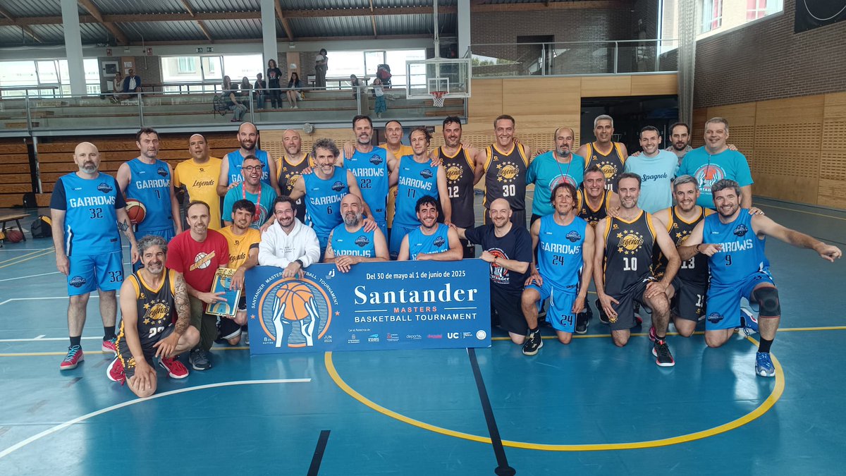SderMasters's tweet image. FASE FINAL PLATA SENIOR
3º y 4º puesto
Garrows XXV - 22
Legends de Salamanca - 18
#SMBT25 #SantanderMastersBasketballTournament
