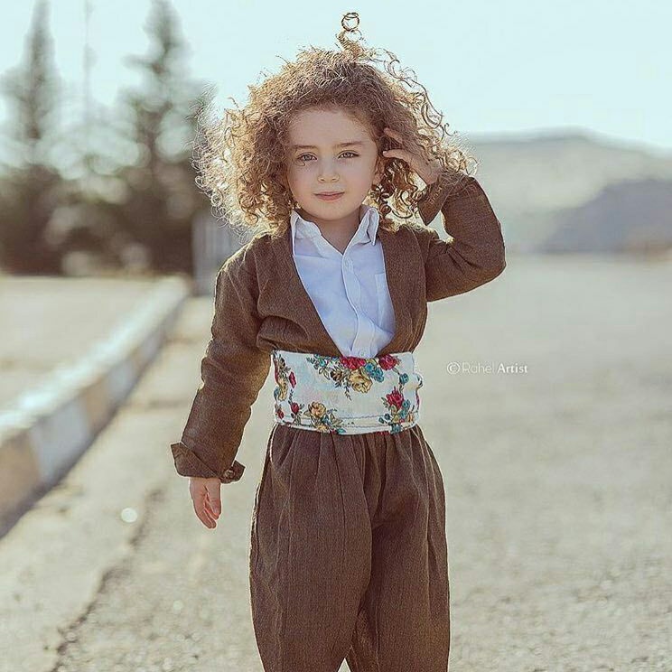 لە داری دونیا کوڕێکی ئاوام دەوێ🥺