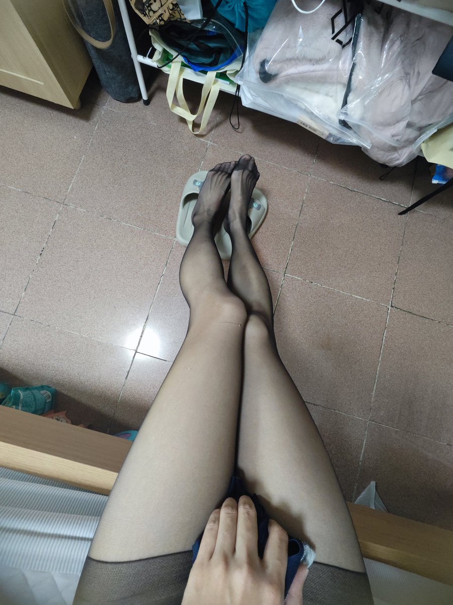 liduf2's tweet photo. @jyd52018 口活不好就用腿 https://t.co/7HMsWlYEtK