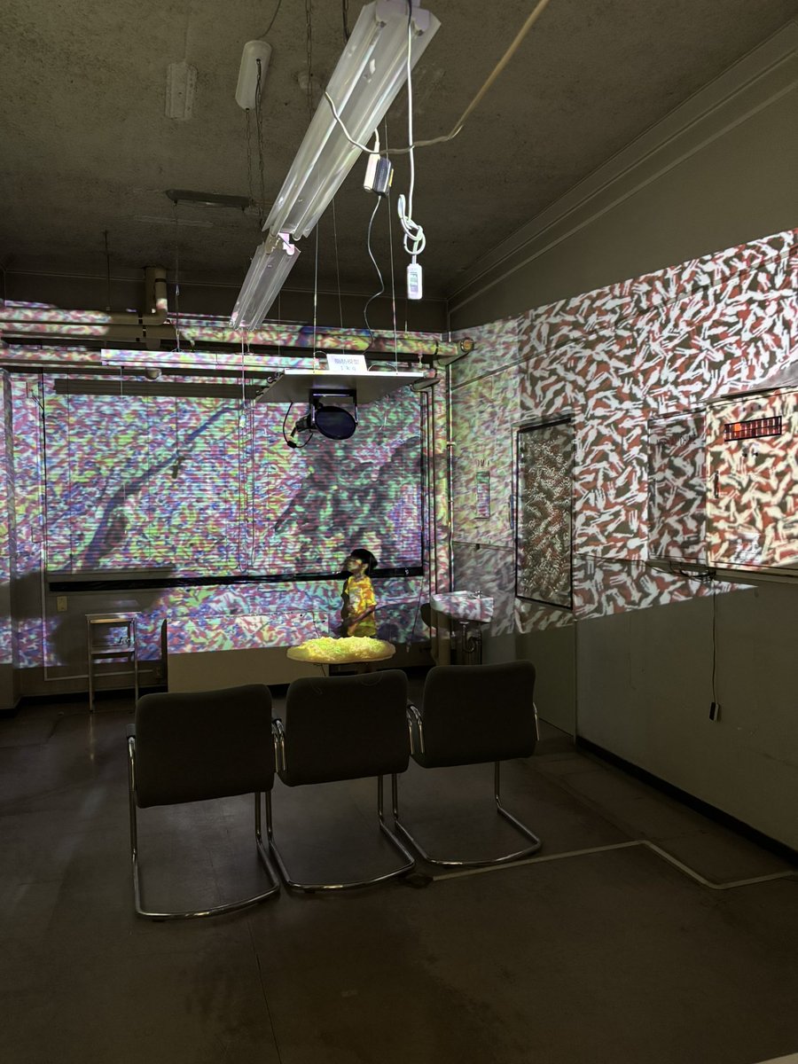 adstories1's tweet photo. さよなら旧市庁舎プロジェクト。ホテル時代の同僚がアーティストで、今回展示をしてると聞いたので最終日に行って来ました🤗たのしかった✨ https://t.co/01yirm91XP