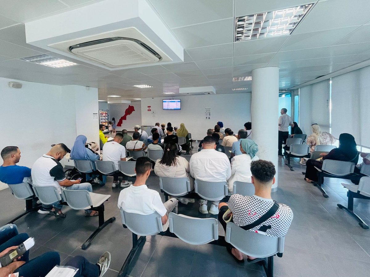 1/6/25: En preparación a las vacaciones de verano y la operación Marhaba de este año, el Consulado General de Marruecos en Murcia ha organizado hoy,una jornada de puertas abiertas para ofrecer servicios consulares a favor de la comunidad marroquí residente en la Región de Murcia.