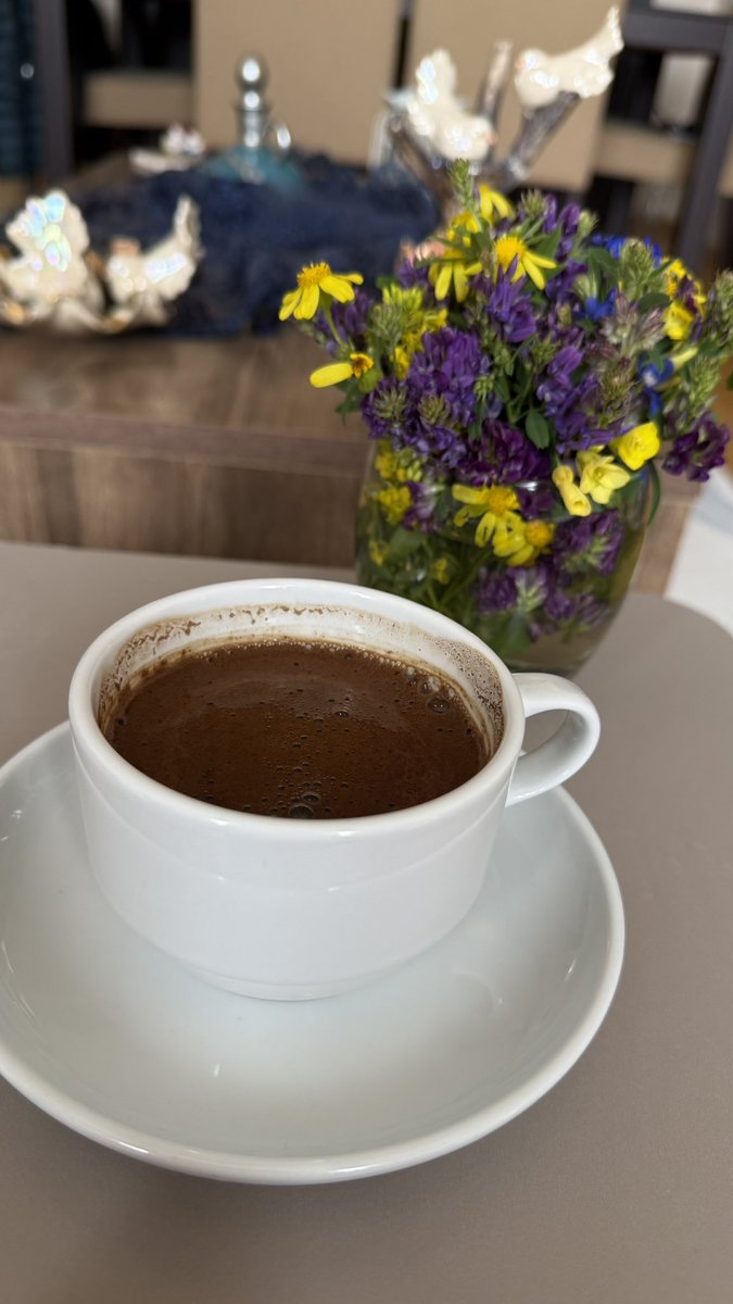 _____ Hoş gel #HAZİRAN 💜💛
#mutlupazarlar  ☕️🤍