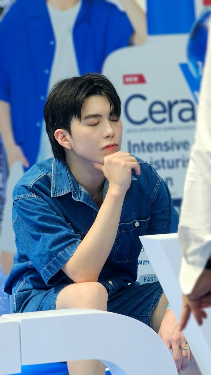 namhvan_'s tweet photo. สีฟ้าแปลว่าน่ารัก
@wwintm #wwintm https://t.co/M5IBhEsAGL