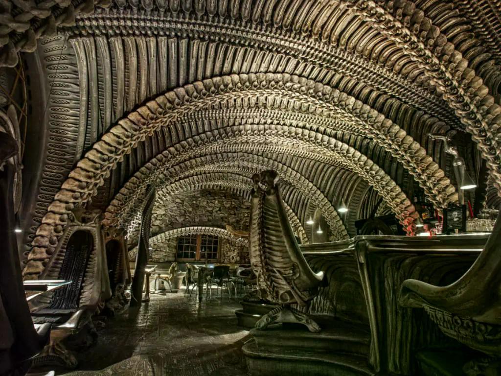 In Svizzera c’è un incredibile bar-museo a tema Alien - Gambero Rosso gamberorosso.it/notizie/ristor…