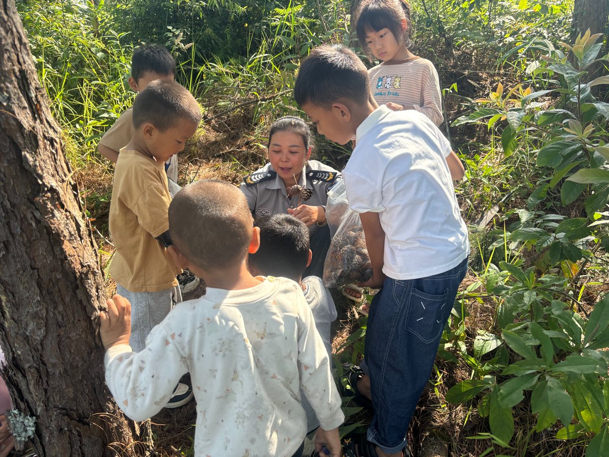 HPP China carries out the community-based rural “Preschool of the Future” programme to provide technical support &amp; train teachers &amp; parents to give children access to preschool education, preparing them for primary school. In 2024, POF schools reached over 2.800 children. #SDG4