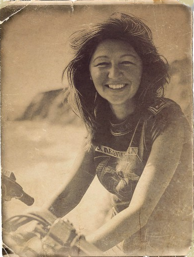 Auf so einem Traktor habe ich 1976 meine Fahrerlaubnis gemacht,man durfte mit diesem Lappen auch ein Moped fahren,war schon geil.