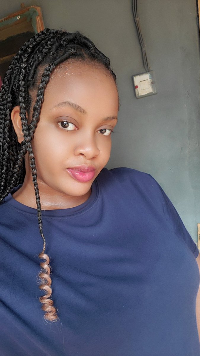 Welcome to beautiful June and more 💞.
#HappyNewMonth #30BG 💋