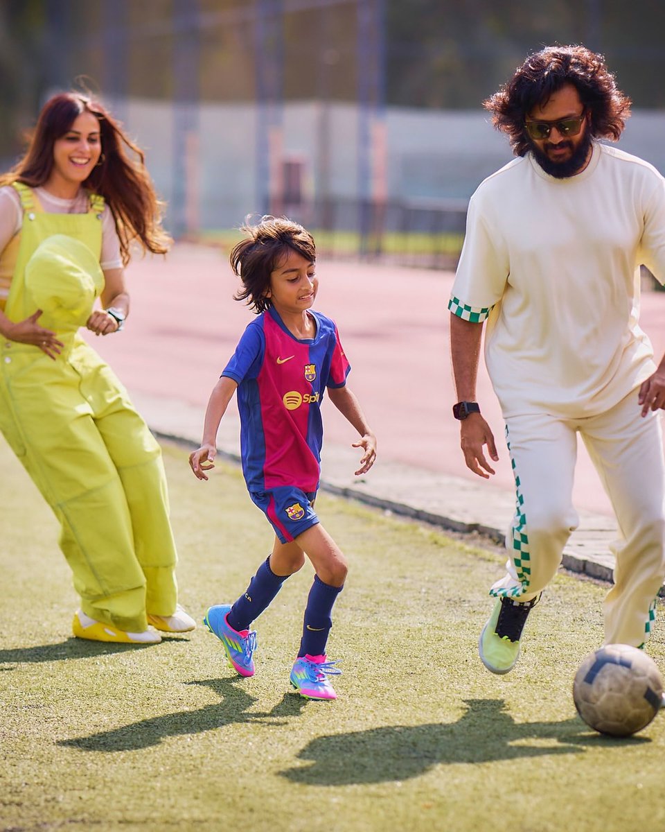 indiaforums's tweet photo. Riteish Deshmukh’s cute birthday post for son Rahyl 😍♥️♥️
.
.
.
#RiteishDeshmukh #Rahyl #Birthday #GeneliaDeshmukh #Family #IF https://t.co/lwnpM74yEX