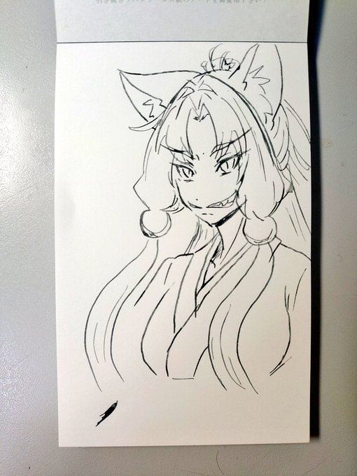 治った万年筆でザザッとラクガキ ミッドナイトブルーのインクは濃いめの灰色って感じなのね 真っ黒じゃないの新鮮かも