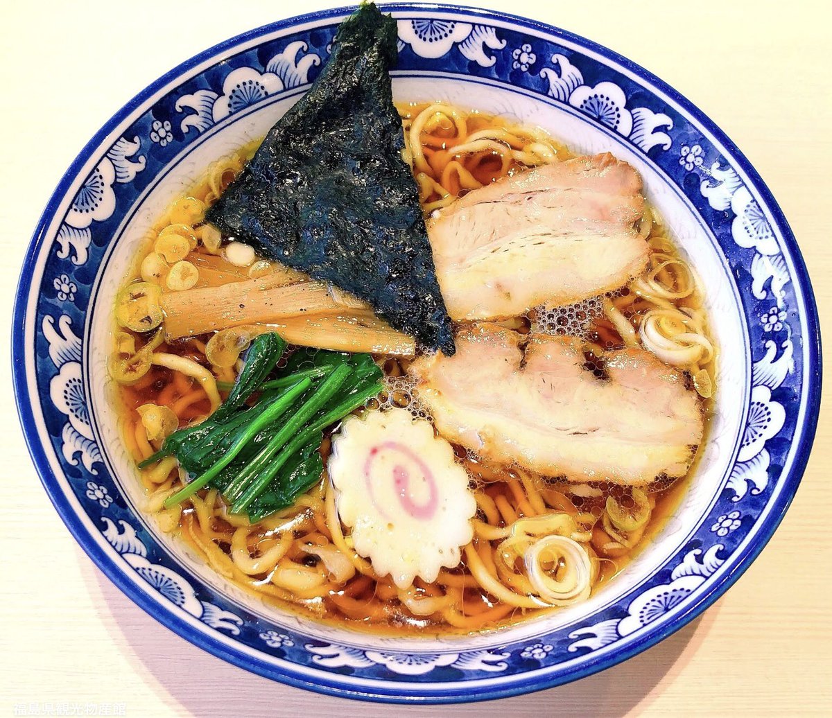 fbussankan's tweet image. 6/2(月)の飲食コーナーは、
白河市の【田楽食堂】が出店🍜✨
オーソドックスな白河ラーメン🍜
独自製法のチャーシューが人気です😊✨
「白河ラーメン」800円
「チャーシューメン」1000円
「大盛り」は+150円
正統派醤油味のスープと麺をお楽しみください☺️❣️
#福島県観光物産館