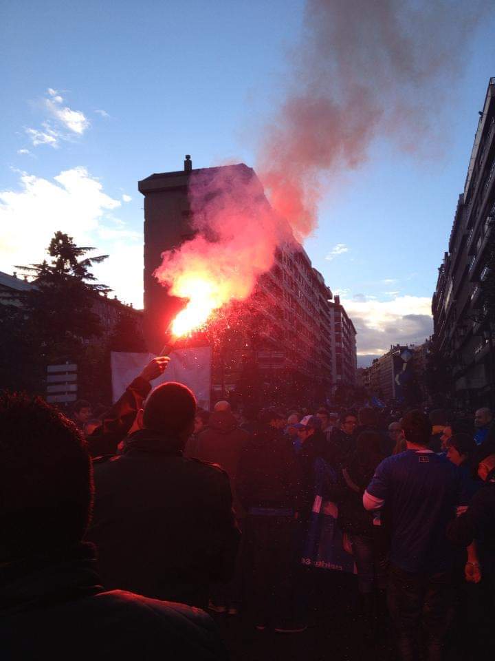 Hoy dejamos todo en el campo en Oviedo y A Coruña! La alma es azul, tráenos la ascensión