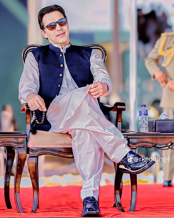 Haroon Rasheed'ᶦᵏᶠ (@_sahab_g) on Twitter photo قانون کا منہ کالا ہے
انصاف کا جوش نرالا ہے
اب دیر مت کرو، بس
#رہائی_دو_کپتان_کو
<a href="/lirililarilali/">شئیگو 🎀 || FREE IMRAN KHAN</a>
<a href="/imxmriaz/">Muhammad Riaz</a>
<a href="/AmraizBhattiPTI/">Amraiz Bhatti</a>
<a href="/Muzzamil_Zehrii/">Muzzamil PTI 🇵🇰🇵🇸</a>
<a href="/NIK_563/">N__e___haⁱᴾⁱᵃⁿ</a>
<a href="/hmas82/">anjum sohail</a>
<a href="/Zaigham5110/">Zaiغم Aبaس</a>
<a href="/Asad554445/">Asad</a>
<a href="/ar_01_2/">PTI</a>
<a href="/Owais_k_/">Owais khan💎</a> قانون کا منہ کالا ہے
انصاف کا جوش نرالا ہے
اب دیر مت کرو، بس
#رہائی_دو_کپتان_کو
<a href="/lirililarilali/">شئیگو 🎀 || FREE IMRAN KHAN</a>
<a href="/imxmriaz/">Muhammad Riaz</a>
<a href="/AmraizBhattiPTI/">Amraiz Bhatti</a>
<a href="/Muzzamil_Zehrii/">Muzzamil PTI 🇵🇰🇵🇸</a>
<a href="/NIK_563/">N__e___haⁱᴾⁱᵃⁿ</a>
<a href="/hmas82/">anjum sohail</a>
<a href="/Zaigham5110/">Zaiغم Aبaس</a>
<a href="/Asad554445/">Asad</a>
<a href="/ar_01_2/">PTI</a>
<a href="/Owais_k_/">Owais khan💎</a>