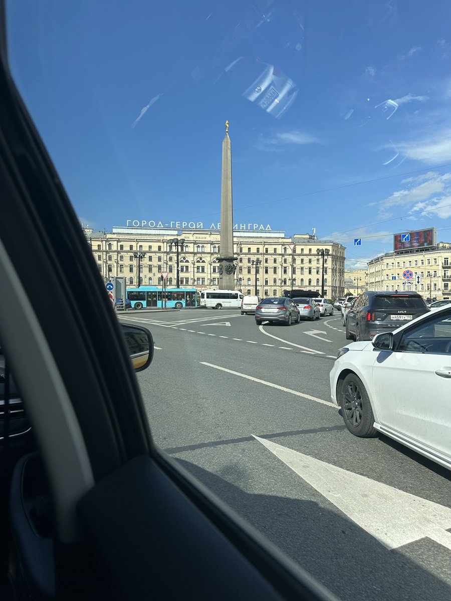 antnotdev's tweet image. На пару недель в Питере