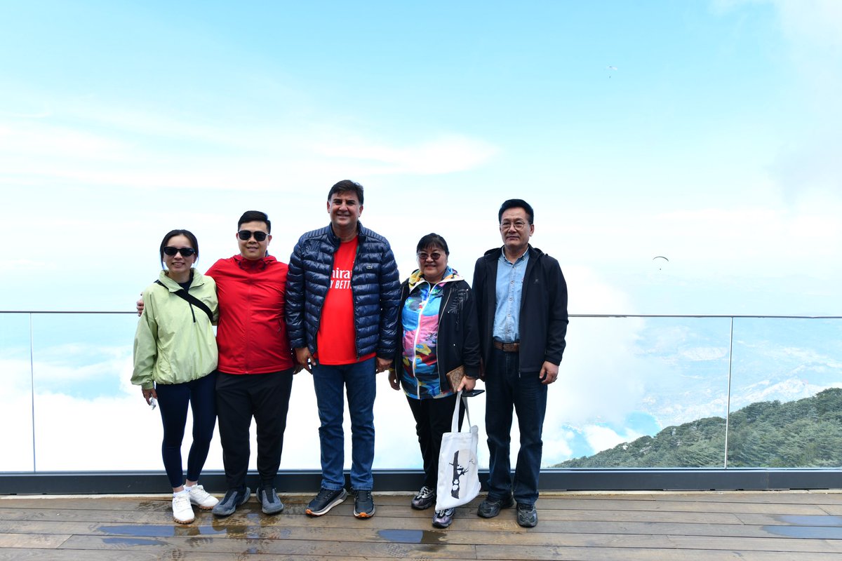 Fethiye’mizin uluslararası turizm pazarlarında tanıtılması için çalışmalarımızı aralıksız sürdürüyoruz.

Birleşik Krallık'tan ve Ankara'daki Çin Büyükelçiliği'nden gelen misafirlerimizle birlikte Babadağ’dan Ölüdeniz’e uçuş gerçekleştirdik.

İlçemiz için en önemli turizm