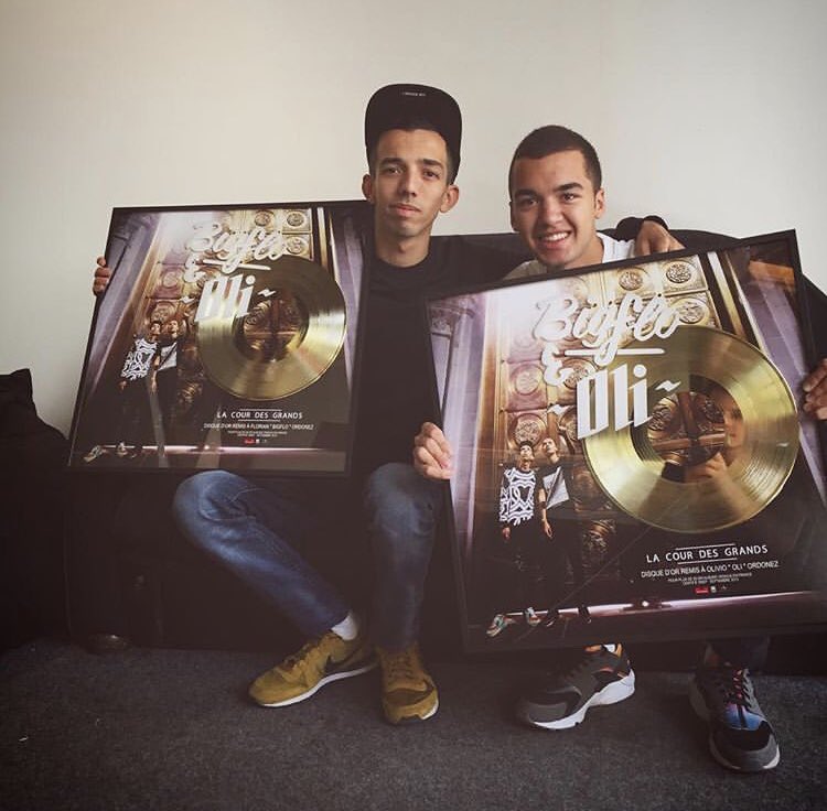 nostalgiamu1's tweet image. 10 ans aujourd’hui que cet album est sorti, l’album qui a changé ma vie pour toujours ❤️ Merci et bravo @bigfloetoli pour ces 10 belles années incroyables 🌟 #LCDG