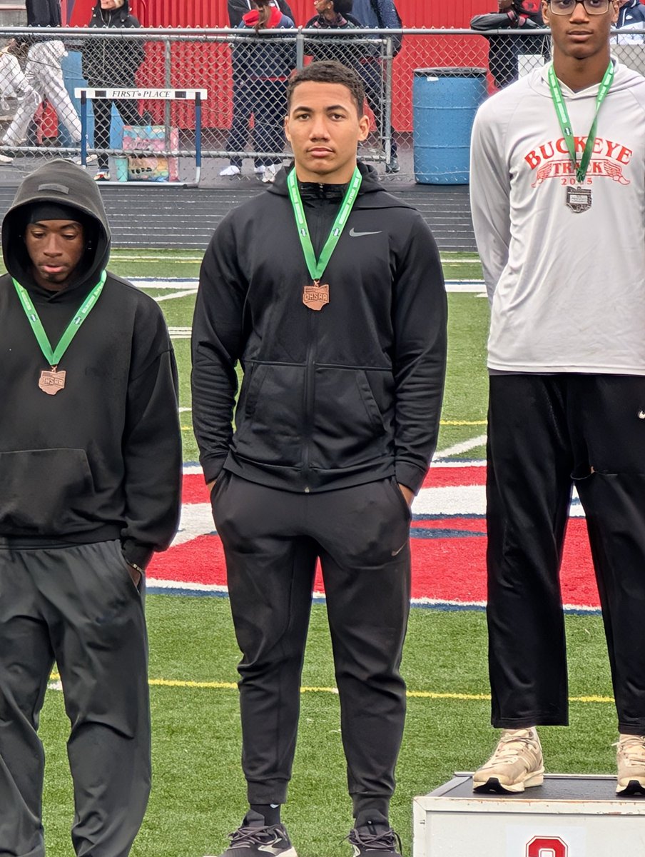 OHSAA DI Regional Meet
Austintown Fitch High School

 Long Jump
Kyndall McCaleb -4th

#RollSide 🦫

<a href="/Riverside_athl/">Riverside Athletics</a> <a href="/RLSD_Beavers/">Riverside Schools</a> 
<a href="/rhsbeavers/">Riverside Beavers</a>