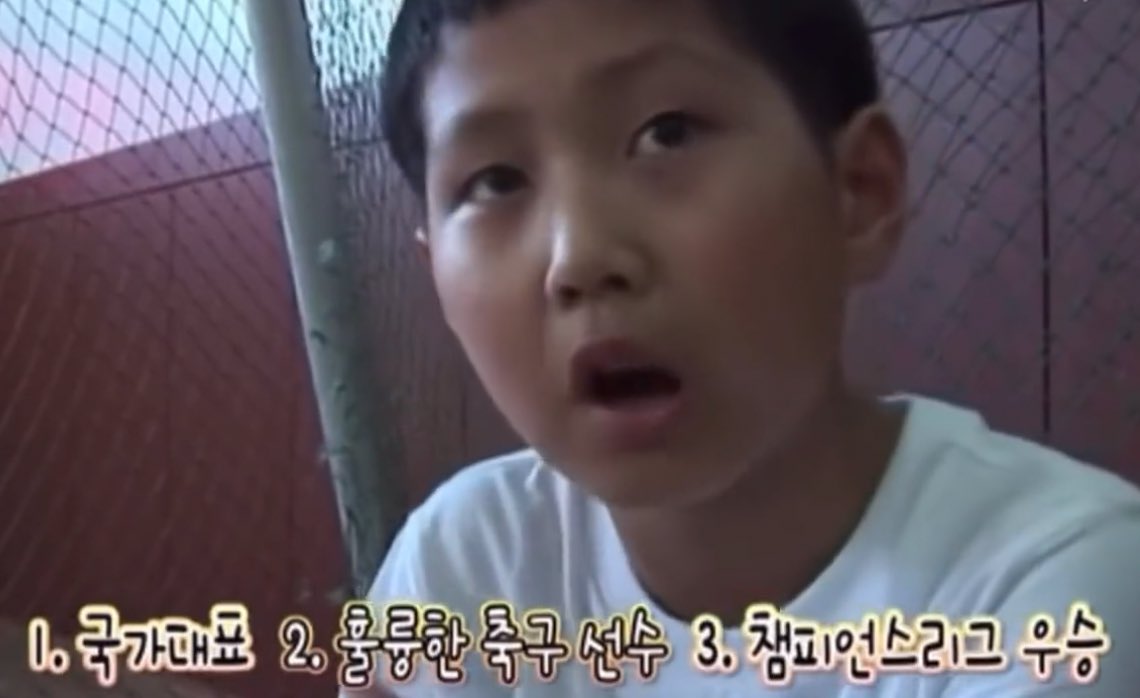 이강인 !! 슛돌이 시절 꿈을 
스물다섯에 다 이뤄낸 거 너무 축하해 •• ♥︎