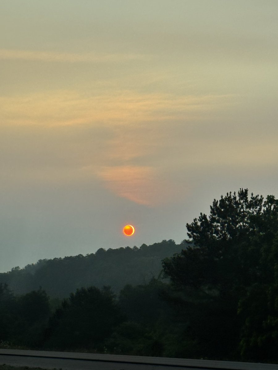 debbieg1695's tweet photo. ⁦@spann⁩ beautiful sunrise this morning https://t.co/ER8BiLxsvT