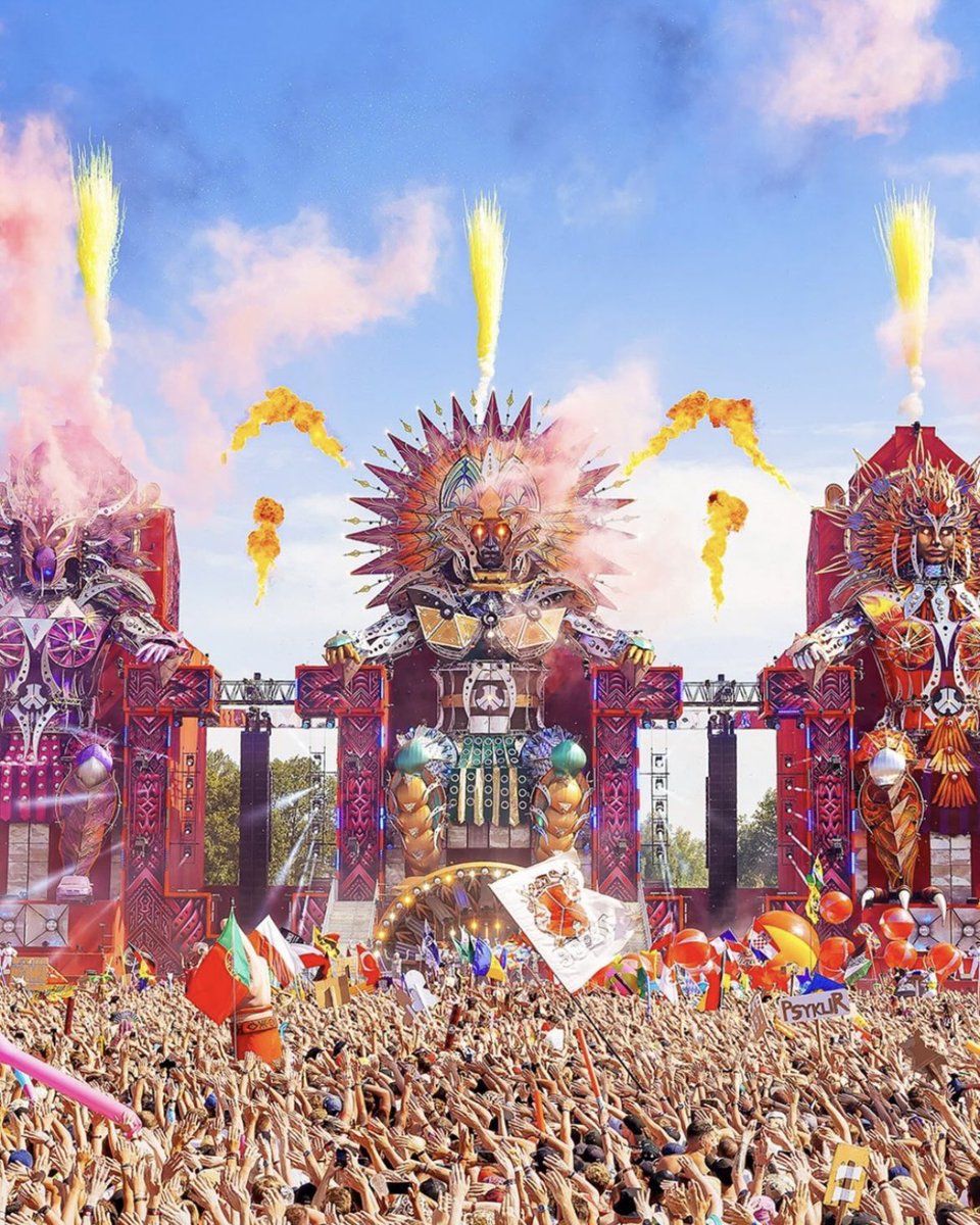 IT’S FINALLY DEFQON.1 MONTH ⚔️

(📸 via <a href="/Q_dance/">Q-dance</a>)