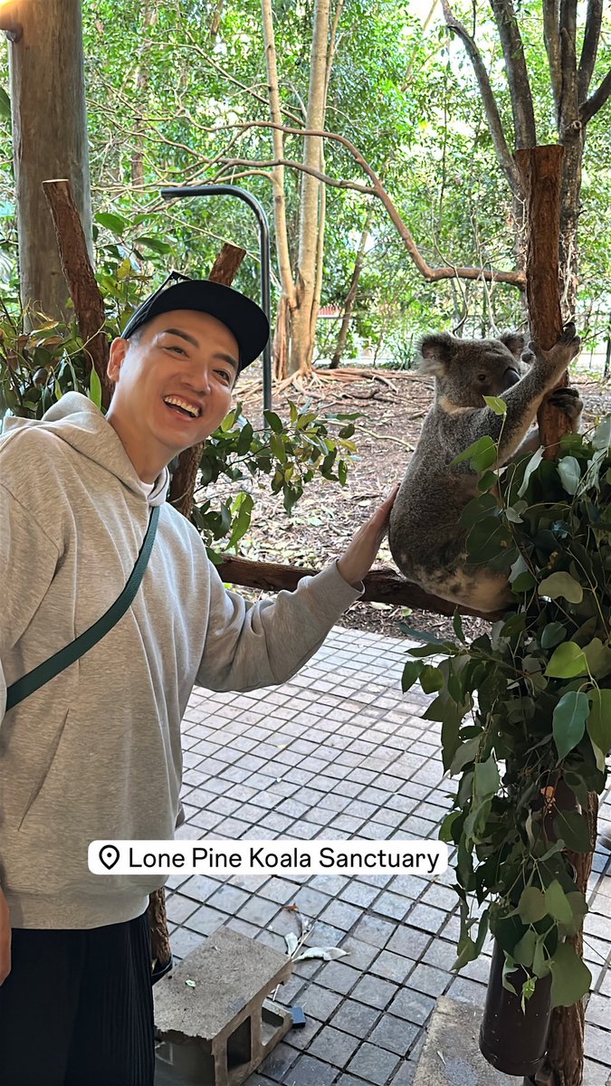 第一次到布里斯本，看到摸到 袋鼠🦘跟無尾熊。 一生一次就夠了 因為真的很貴 😁