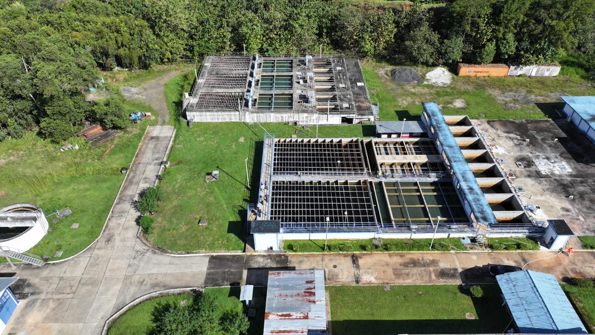 📍Veraguas: Planta potabilizadora de Santiago registra una incidencia eléctrica en el sistema de dosificación que ha requerido la suspensión de operaciones. 

Personal técnico de Electromecánica se dirige al área para atender 👷⚒️

Lo estamos resolviendo 👍