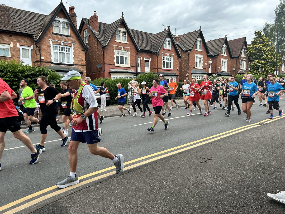 SusieTime's tweet image. @suttonfunrun #suttonfunrun spot yourselves! Xx